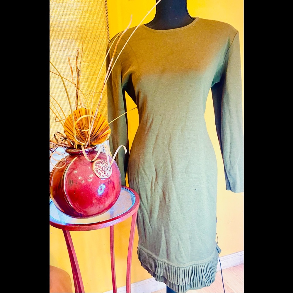 Outlander Women’s Green Wool & Acrylic Dress (petite)